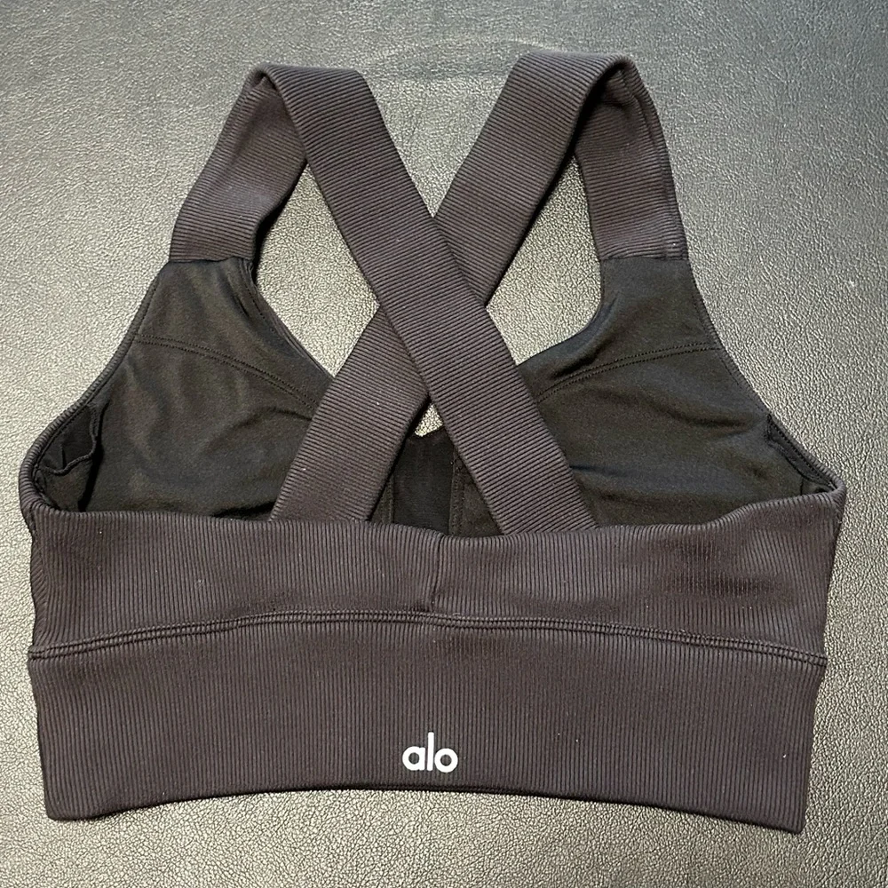 Alo Yoga Criss-Cross Airlift Bra Charcoal Gray Sz S EUC